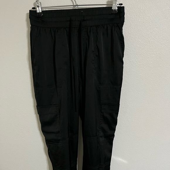 Hollister Satin Cargo Jogger Pants - Picture 2 of 6